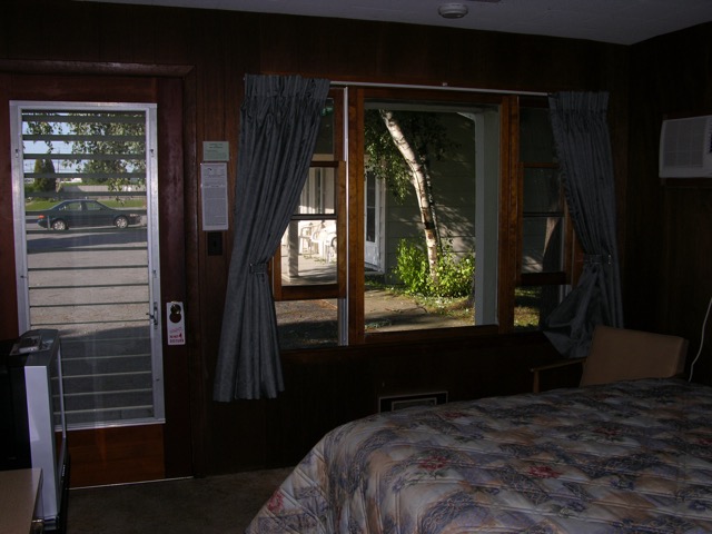 Front Motel #'s 111-115 Interior