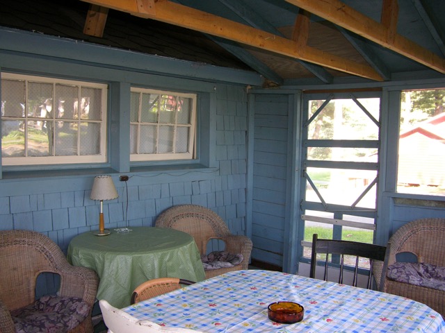 #6's Screen Porch